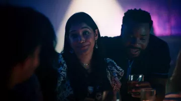 Ulla Johnson Asmara Floral-print Top porté par Padma Devi (Aneesha Joshi) vu dans The Resident (S06E01)