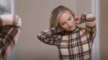 Shein Mock Neck Plaid Form Bodysuit usado por Taylor Ann Green como se ve en Southern Charm (S08E14)