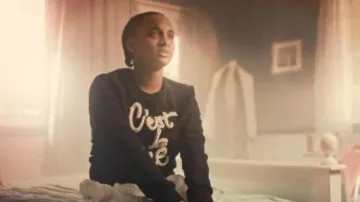 Fashion Nova C'est La Vie Sweatshirt worn by Chantel Vivian (Tami Roman) as seen in Haus of Vicious (S01E03)