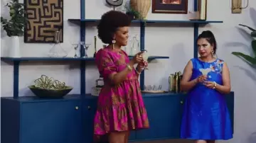 Farm Rio Artsy Leopards Mini Vestido usado por Tabitha Brown como se ve en It's CompliPlated (S01E02)