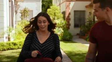 Rag & Bone Hudson Stripe Tee porté par Maddie Kendall (Jennifer Love Hewitt) vu dans 9-1-1 (S04E05)