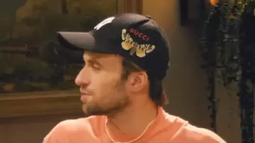 The black Gucci x NY baseball cackle worn by Squeezie in the YouTube video WHAT'S BEHIND THE DOOR? (ft Seb, Amine, Billy)