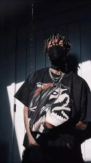 La camiseta DXXMLIFE x Attack On Titan usada por Scarlxrd en su cuenta de Instagram @scarlxrd