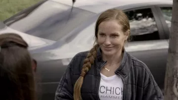 Free People Dol­man Quilt­ed Knit Jack­et Black worn by Mina Starsiak as seen in Good Bones: Risky Business (S01E04)