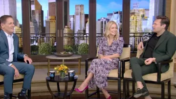 Gianvito Rossi Mirror Calfskin Stiletto Pumps worn by Kelly Ripa as seen in LIVE with Kelly and Ryan on September 28,2022