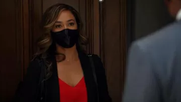 Aqua Ruched Sleeve Blazer usado por Emily Lopez (Jessica Camacho) como se ve en All Rise (S02E06)