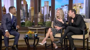 Gianvito Rossi Portofino 105 Velvet Sandals worn by Kelly Ripa as seen in LIVE with Kelly and Ryan on September 29,2022