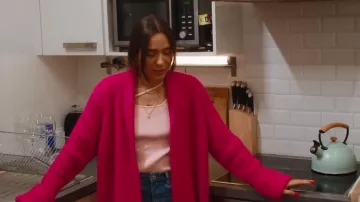 Esprit Chunky Oversized Pocket Cardigan usado por Margaux Lignel como se ve en Real Girlfriends in Paris (S01E05)
