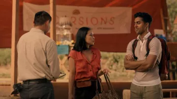 Banana republic Her­itage Leather Belt Bag worn by Paige(Madelyn Horcher) as seen in Big Sky (S03E01)