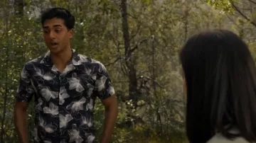 Armani exchange Print­ed Cot­ton Shirt worn by Luke (Anirudh Pisharody) as seen in Big Sky (S03E02)