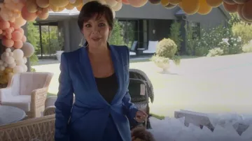 Alexander McQueen V-Neck 1-Button Blazer Jacket usado por Kris Jenner como se ve en The Kardashians (S02E01)