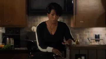 Reiss Taylor Cotton Blend Sweater worn by Athena Grant (Angela Bassett) as seen in 9-1-1 (S05E11)