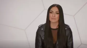 Veste en cuir IRO Ashville portée par Sonya Deville (Daria Berenato) vue dans Total Divas (S09E01)