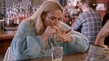 Loewe Puff Sleeve Mohair Sweater porté par Heather Gay comme vu dans The Real Housewives of Salt Lake City (S03E01)