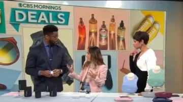 Zara Cropped Tuxedo Jacket worn by Lilliana Vazquez as seen in CBS Mornings on October 4, 2022