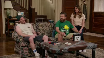 1936 Boston Shamrocks Camiseta de fútbol en verde usada por Kevin McRoberts (Eric Petersen) como se ve en KEVIN CAN F**K HIMSELF (S02E08)