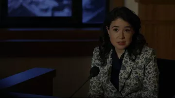 Blazer floral Pinko usado por Marissa Gold (Sarah Steele) como se ve en The Good Fight (S06E04)