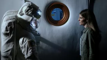 Paige Pacey Collared Jacket worn by Addison Augustine(Caitlin Bassett) as seen in Quantum Leap (S01E02)