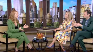 Zara Lapelless Fitted Blazer worn by Lea Thompson as seen in LIVE with Kelly and Ryan on October 5, 2022