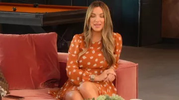 Forever 21 Polka Dot Tiered Dress usado por Alex Hall como se ve en Selling The OC (S01E02)