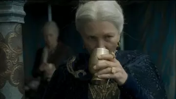 Galla Gold Statement Ring worn by Princess Rhaenys Targaryen (Eve Best) in House of the Dragon TV series outfits (Season 1 Episode 7)