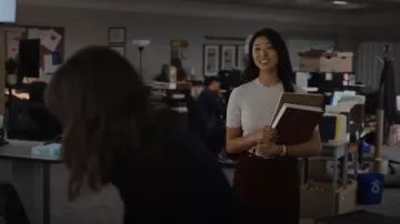 H&M Rib Knit Top usado por Jieun Park (Ami Park) como se ve en Alaska Daily (S01E01)
