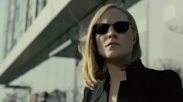Sunglasses worn by Dolores Abernathy (Evan Rachel Wood) in Westworld TV show outfits (Season 3 Episode 1)