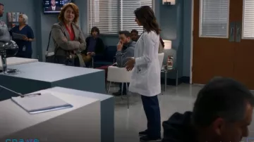 Nike Free RN Run 2018 Flyknit Black White porté par le Dr Amelia Shepherd (Caterina Scorsone) vu dans Grey’s Anatomy (S19E01)