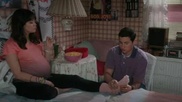 Generic V Neck Short Fash­ion Sleeve Slim Top Turtle Necks worn by Erica Goldberg (Hayley Orrantia) as seen in The Goldbergs (S10E03)
