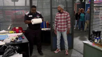 Nike Air Max 90 worn by Trey (Malik S) as seen in The Neighborhood (S05E04)