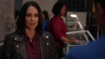 Veste en cuir Rag & Bone Mack portée par Maddie Kendall (Jennifer Love Hewitt) vue dans le 9-1-1 (S05E18)