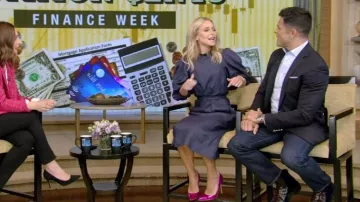 Gianvito Rossi Mirror Calfskin Stiletto Pumps usado por Kelly Ripa como se ve en VIVO con Kelly y Ryan el 12 de octubre de 2022