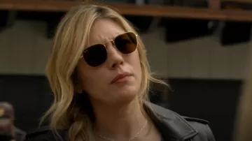 Ray Ban Frank Sunglasses worn by Jenny Hoyt (Katheryn Winnick) as seen in Big Sky (S03E04)