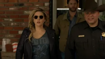 Daydreamer Led Zepplin Icarus Tee worn by Jenny Hoyt (Katheryn Winnick) as seen in Big Sky (S03E04)