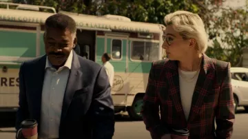 Vivienne Westwood Checked Virgin Wool Blazer usado por Ian Wright (Mason Alexander Park) como se ve en Quantum Leap (S01E04)