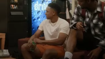 Sandro Embroidered Flower Tee porté par Damon Sims (Peyton Alex Smith) vu dans All American: Homecoming (S01E04)