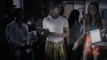 Hot Topic Pleated Chain Mini Skirt worn by Nathaniel Hardin (Rhoyle Ivy King) as seen in All American: Homecoming (S01E05)