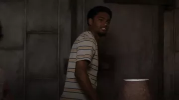Levi’s Striped Relaxed Fit Pocket Tee porté par Jessie Raymond (Sylvester Powell) vu dans All American: Homecoming (S01E06)