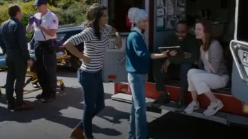 MADRE High Waisted Looker Skinny Jeans usados por Kensi Blye (Daniela Ruah) como se ve en NCIS: Los Ángeles (S14E02)