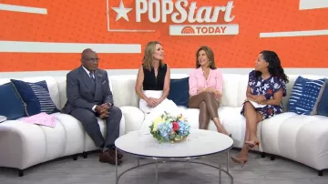 Lela Rose Edloidered Eyelet Midi-Skirt usada por Savannah Guthrie como se ve en Today el 17 de octubre de 2022