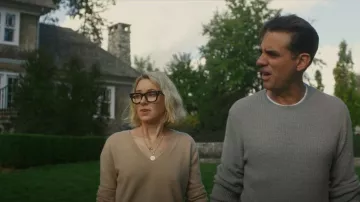 Vince Weekend Cashmere Sweater worn by Nora Brannock (Naomi Watts) as seen in The Watcher (S01E01)