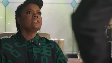 Lafayette 148 New York Du­vall Line Blouse used by Sherilyn Thomas (Yvette Nicole Brown) as seen in Big Shot (S01E04)