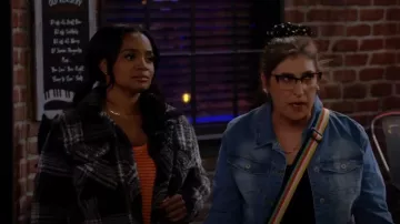 Thread & Supply Crop Fleece Shirt Jacket worn by Randi (Kyla Pratt) as seen in Call Me Kat (S03E04)