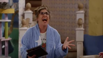 Canyon Group 90's Canyon Group Blue Moon/étoiles Robe brodée portée par Kat (Mayim Bialik) vue dans Call Me Kat (S03E04)