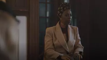 Veronica Beard Pyle Tailored Dickie Jacket worn by Theodora Birch (Noma Dumezweni) as seen in The Watcher (S01E06)