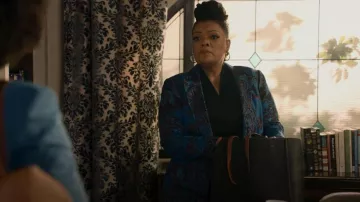 Black & Brown Leather Tote Bag worn by Sherilyn Thomas (Yvette Nicole Brown) as seen in Big Shot (S01E05)