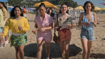 Alice + Olivia Aisha Jupe portée par Mouse Smith (Tisha Custodio) vue dans Big Shot (S02E01)