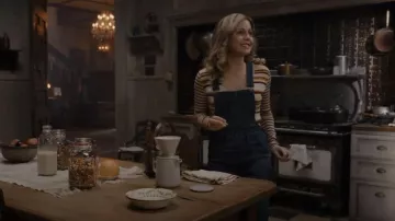 Madewell Skinny Denim Overols usados por Samantha (Rose McIver) como se ve en Ghosts (S01E15)