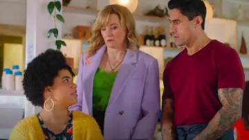 Zara Warm Wool Pre­mi­um Coat worn by Alexa Crowe (Lucy Lawless) as seen in My Life Is Murder (S03E07)