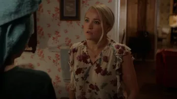 Paige Ge­nie Top worn by Connie 'Meemaw' Tucker (Annie Potts) as seen in Young Sheldon (S06E04)